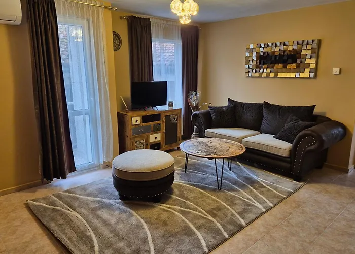 게스트하우스 The White House 네세부르