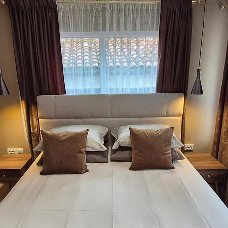 بيت ضيافة The White House 3*