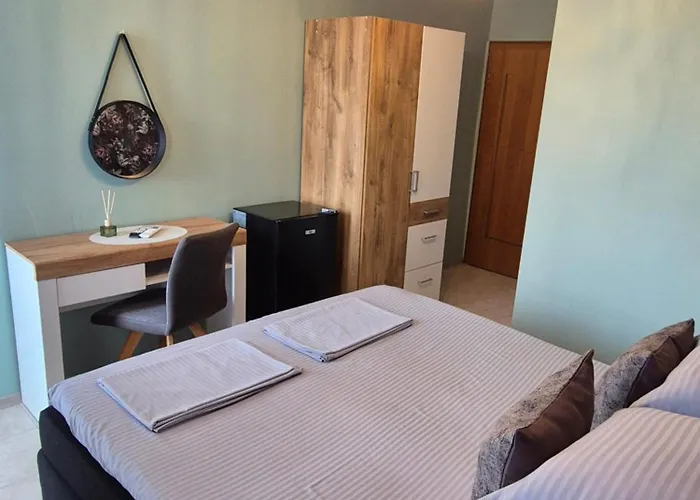 The White House Nessebar