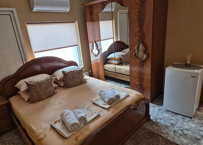 The White House Nessebar